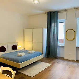 Casa Geoross , Verona Italy