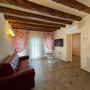 Mh2665 , Venice Italy